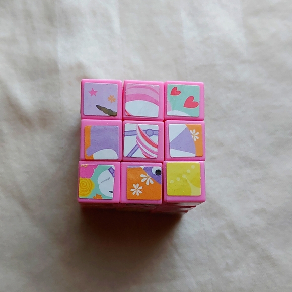 🎁 GWP - Puzzle Cubes - Picture 1 of 2